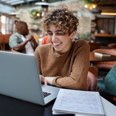 Cursos que podem te ajudar a aprimorar seu currículo